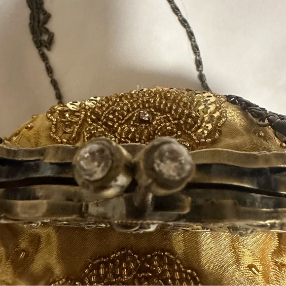 Ornate Gold Embroidered Clutch - Picture 14 of 16